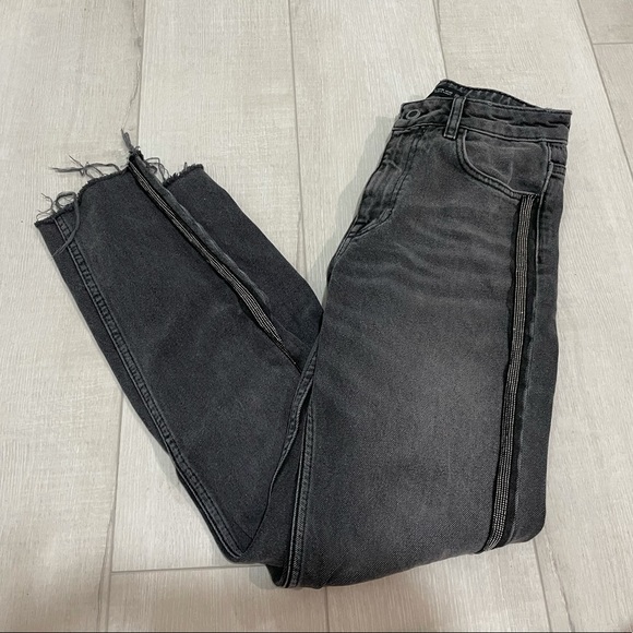 WOMENS GRAY DENIM ZARA JEANS SIZE 00 in EUC - Picture 2 of 9